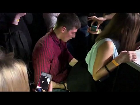 ❤️ Verus sexus in nightclub Russian. XVIII annos Russian puella in ano ac debent futui in nightclub Anal video apud nos